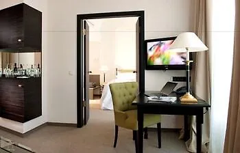 Hotel Elbflorenz 4*