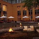 Elbflorenz Hotel 4*